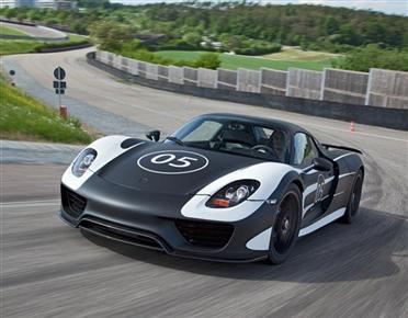 بورش 918 سبايدر رياضية وصديقة للبيئة